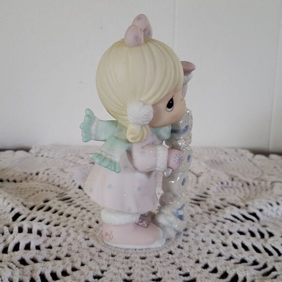 Vintage 2003 Precious Moments"Icy Good Times Ahead" Porcelain Figurine -… - Picture 4 of 7